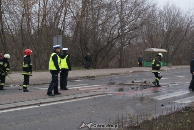 Kolizja I AWP (17.11.2010) - zdjęcie #2 - eOstroleka.pl