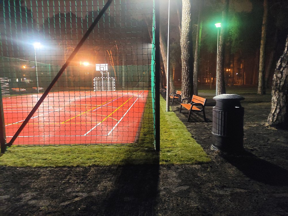 Nowe boisko sportowe w Parku Miejskim [18.12.2020] - zdjęcie #5 - eOstroleka.pl