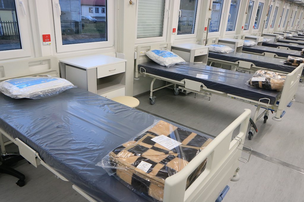 Budowa szpitala tymczasowego w Ostrołęce zakończona przed terminem [19.12.2020] - zdjęcie #18 - eOstroleka.pl
