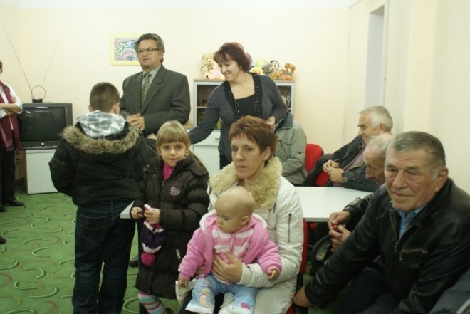 Nowa świetlica na Sienkiewicza (17.11.2010) - zdjęcie #1 - eOstroleka.pl