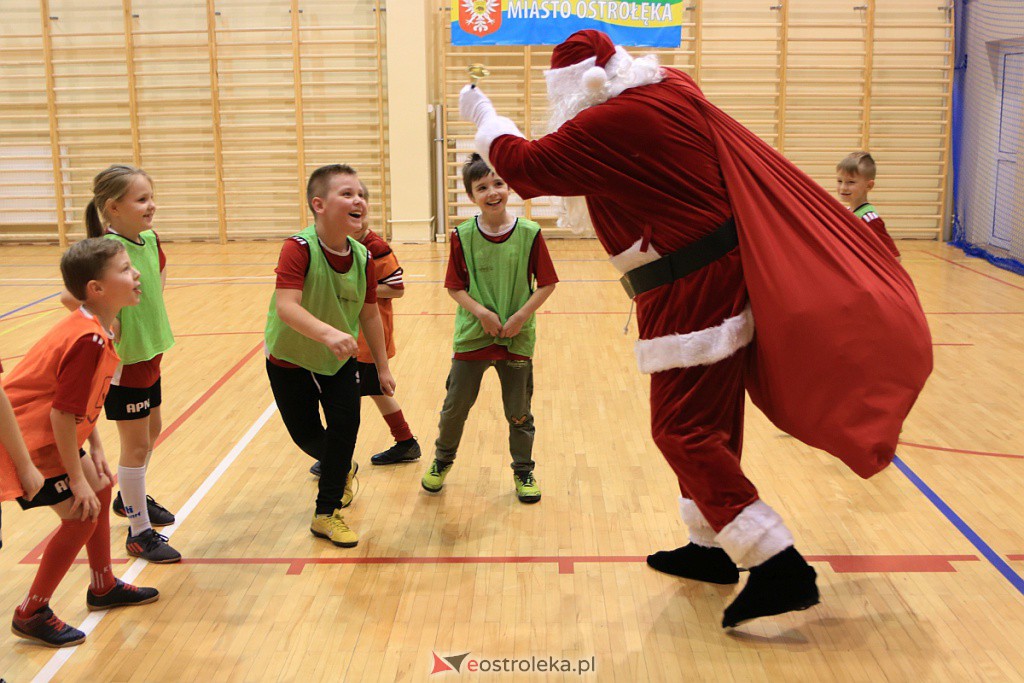 Trening APN-u zakończony świąteczną niespodzianką [23.12.2020] - zdjęcie #71 - eOstroleka.pl