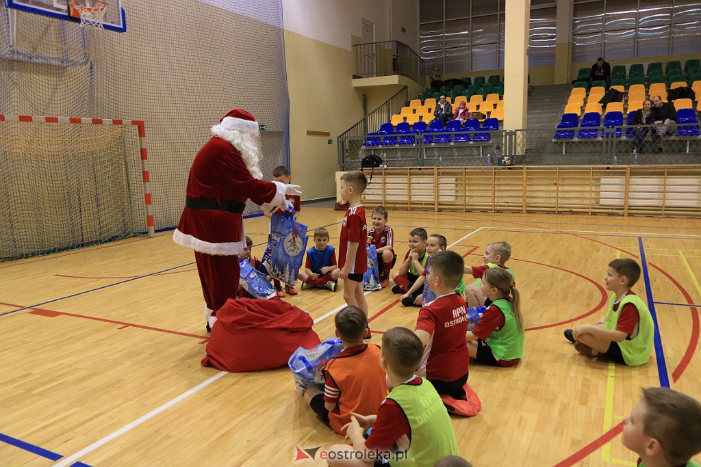 Trening APN-u zakończony świąteczną niespodzianką [23.12.2020] - zdjęcie #29 - eOstroleka.pl
