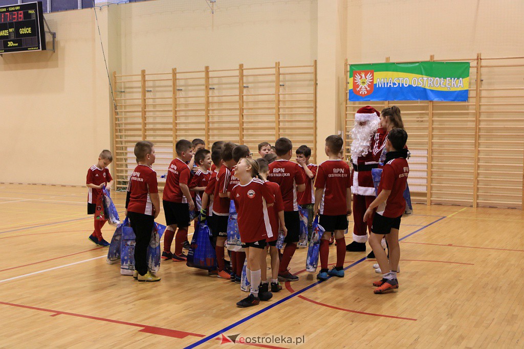 Trening APN-u zakończony świąteczną niespodzianką [23.12.2020] - zdjęcie #5 - eOstroleka.pl