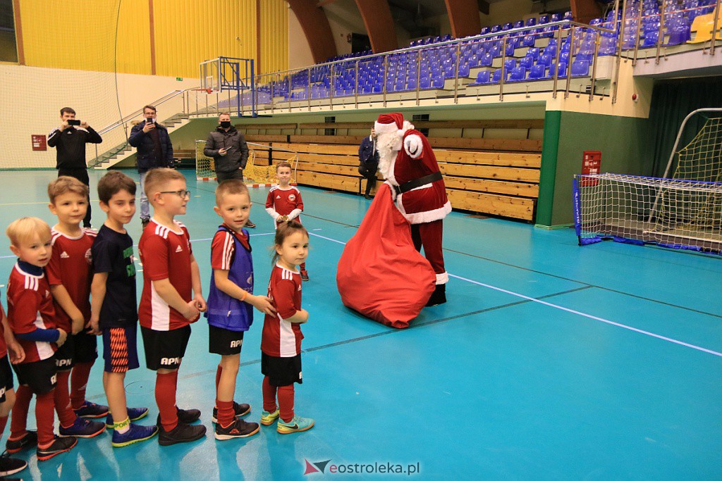 Trening APN-u zakończony świąteczną niespodzianką [23.12.2020] - zdjęcie #15 - eOstroleka.pl