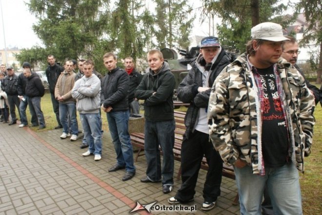 Dzień otwarty w WKU w Ostrołęce (18.11.2010) - zdjęcie #39 - eOstroleka.pl