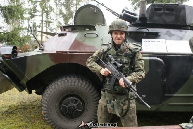 Dzień otwarty w WKU w Ostrołęce (18.11.2010) - zdjęcie #25 - eOstroleka.pl