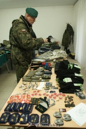 Dzień otwarty w WKU w Ostrołęce (18.11.2010) - zdjęcie #5 - eOstroleka.pl