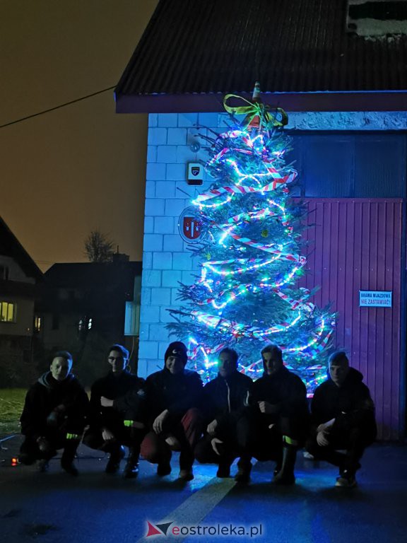 Konkurs na najpiękniejszą choinkę  - zdjęcie #37 - eOstroleka.pl