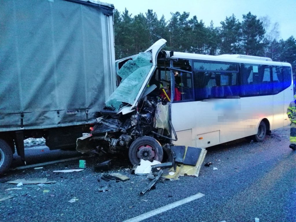 Nowe fakty w sprawie karambolu na S-8 [27.01.2021] - zdjęcie #1 - eOstroleka.pl