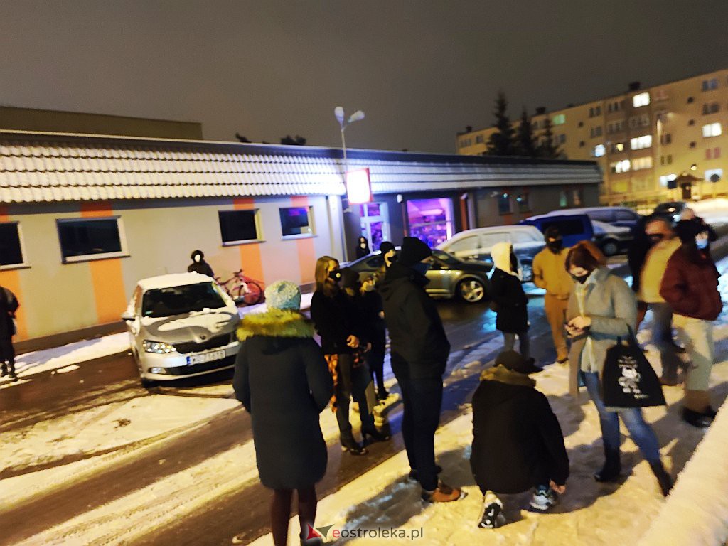 Strajk Kobiet w Ostrołęce [28.01.2021] - zdjęcie #2 - eOstroleka.pl