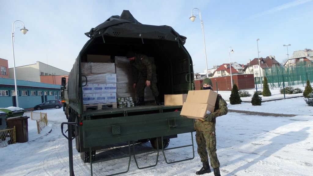 17 ton żywności od Caritasu trafiło do Ostrołęki. Kto skorzysta z pomocy? [02.02.2021] - zdjęcie #6 - eOstroleka.pl