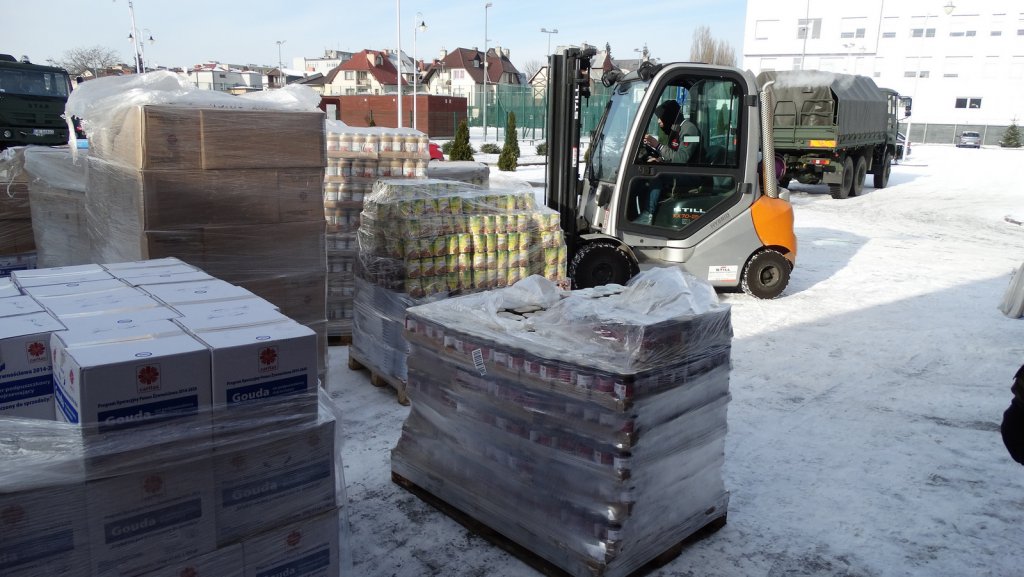 17 ton żywności od Caritasu trafiło do Ostrołęki. Kto skorzysta z pomocy? [02.02.2021] - zdjęcie #1 - eOstroleka.pl