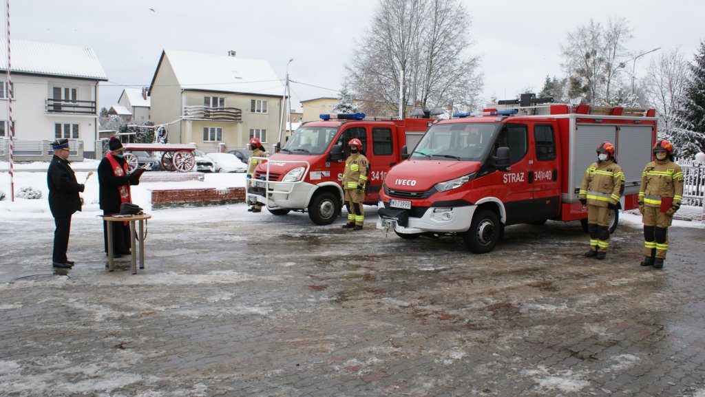 Ostrołęccy strażacy dostali prezent od lokalnych samorządów [04.02.2021] - zdjęcie #4 - eOstroleka.pl