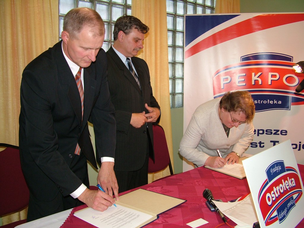 Pekpol sponsorem siatkówki [7.10.2005] - zdjęcie #12 - eOstroleka.pl