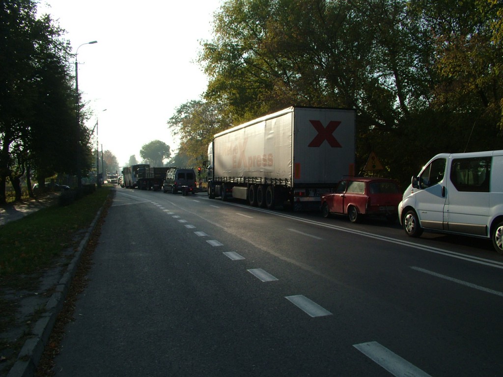Korek na trasie do Wojciechowic 2005 - zdjęcie #1 - eOstroleka.pl