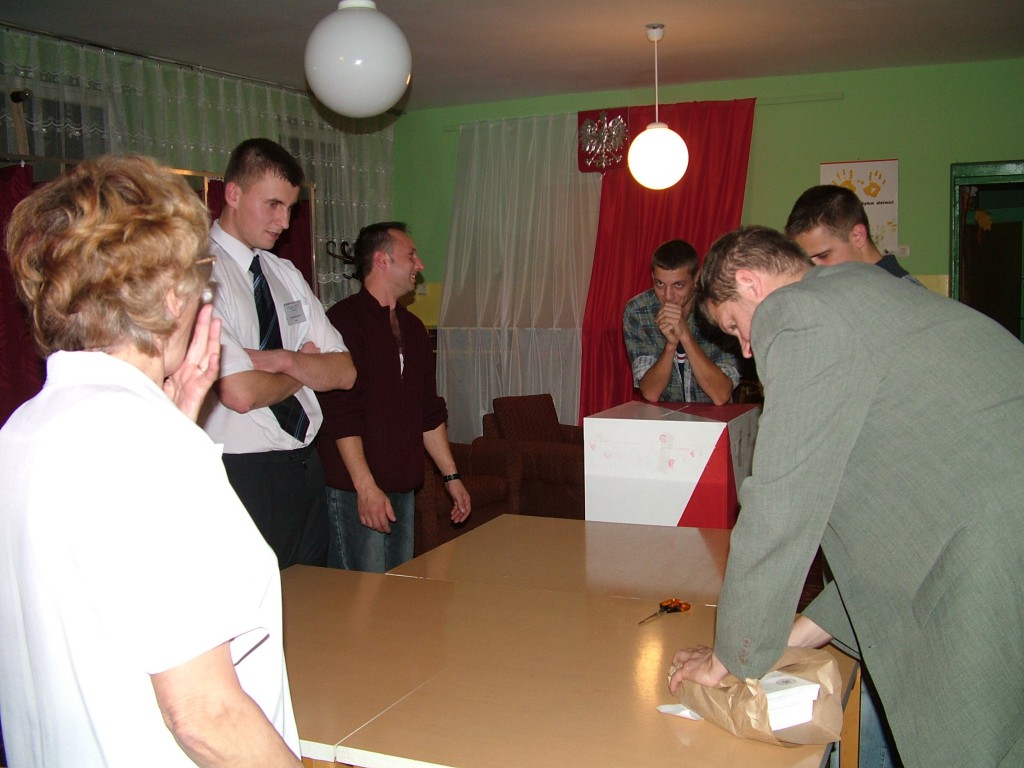 Wybory prezydenckie 2005 - zdjęcie #2 - eOstroleka.pl
