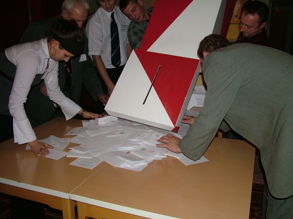 Wybory prezydenckie 2005 - zdjęcie #6 - eOstroleka.pl