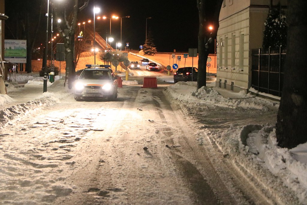 Odśnieżanie parkingów w Ostrołęce [11.02.2021] - zdjęcie #5 - eOstroleka.pl