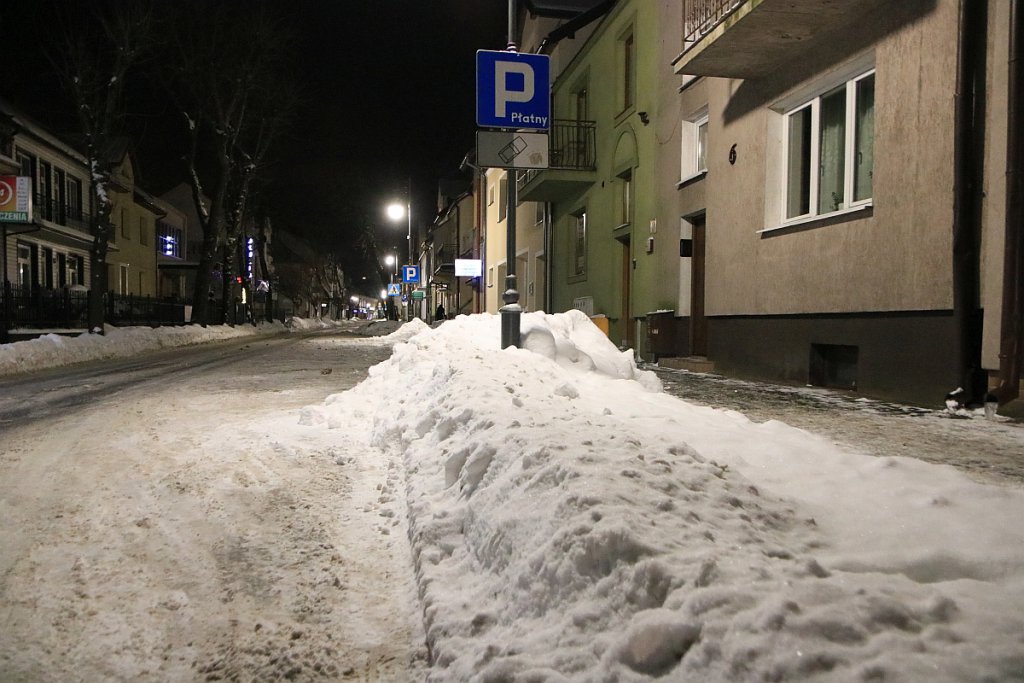 Odśnieżanie parkingów w Ostrołęce [11.02.2021] - zdjęcie #9 - eOstroleka.pl