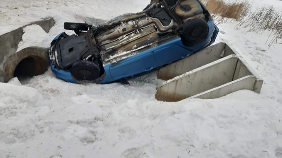 Wypadek na trasie drogi wojewódzkiej Chorzele - Zaręby - zdjęcie #2 - eOstroleka.pl