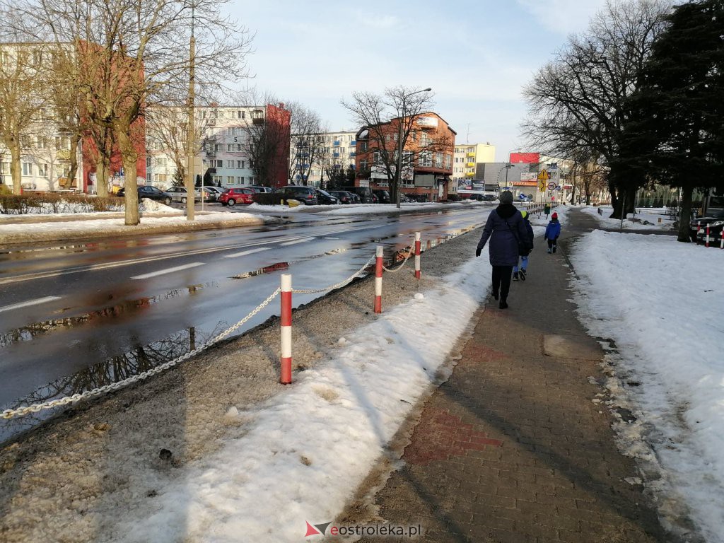 Roztopy w Ostrołęce. Śnieg znika w błyskawicznym tempie [21.02.2021] - zdjęcie #6 - eOstroleka.pl