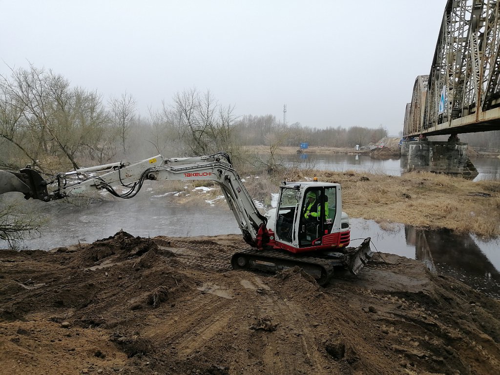 Ruszyli z rozbiórką mostu kolejowego na Narwi w Ostrołęce [01.03.2021] - zdjęcie #13 - eOstroleka.pl
