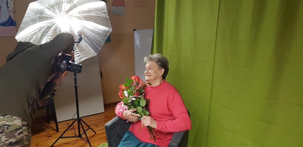 Wyjątkowy Dzień Kobiet dla uczestniczek Dziennego Domu „Senior+” - zdjęcie #1 - eOstroleka.pl