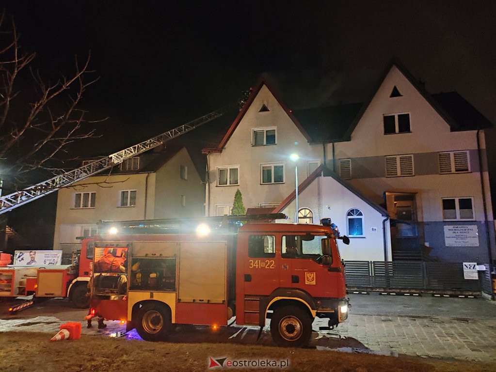 Pożar domu przy ul. Steyera [14.03.2021] - zdjęcie #8 - eOstroleka.pl