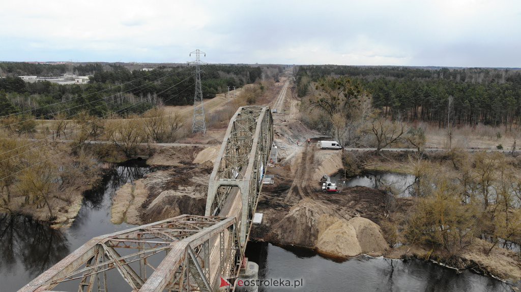 Rozbiórka mostu kolejowego na Narwi w Ostrołęce [18.03.2021] - zdjęcie #19 - eOstroleka.pl