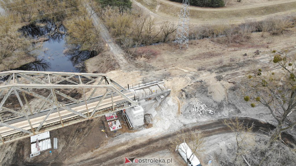 Rozbiórka mostu kolejowego na Narwi w Ostrołęce [18.03.2021] - zdjęcie #21 - eOstroleka.pl