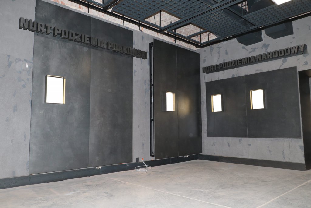 Muzeum Żołnierzy Wyklętych: Pierwsza część wystawy stałej już niemal gotowa [22.03.3032] - zdjęcie #4 - eOstroleka.pl