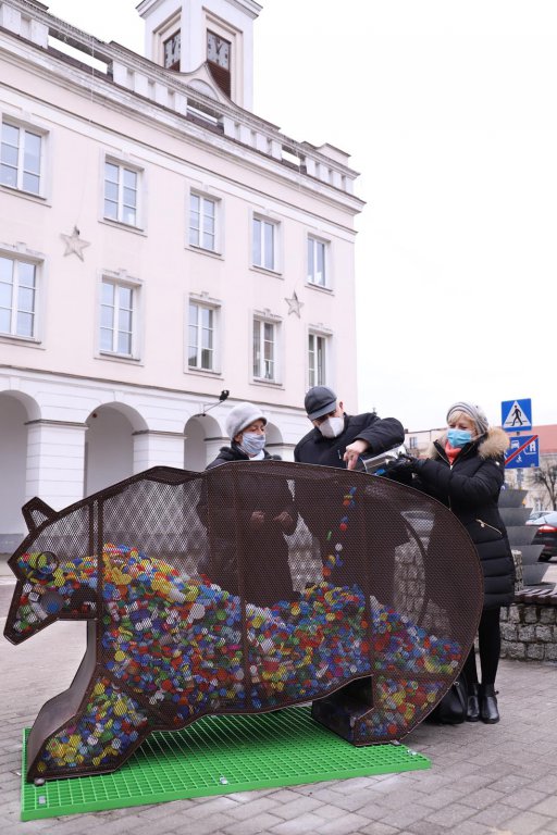 Eko-niedźwiedź spod ostrołęckiego ratusza zapełnia się w ekspresowym tempie [24.03.2021] - zdjęcie #9 - eOstroleka.pl
