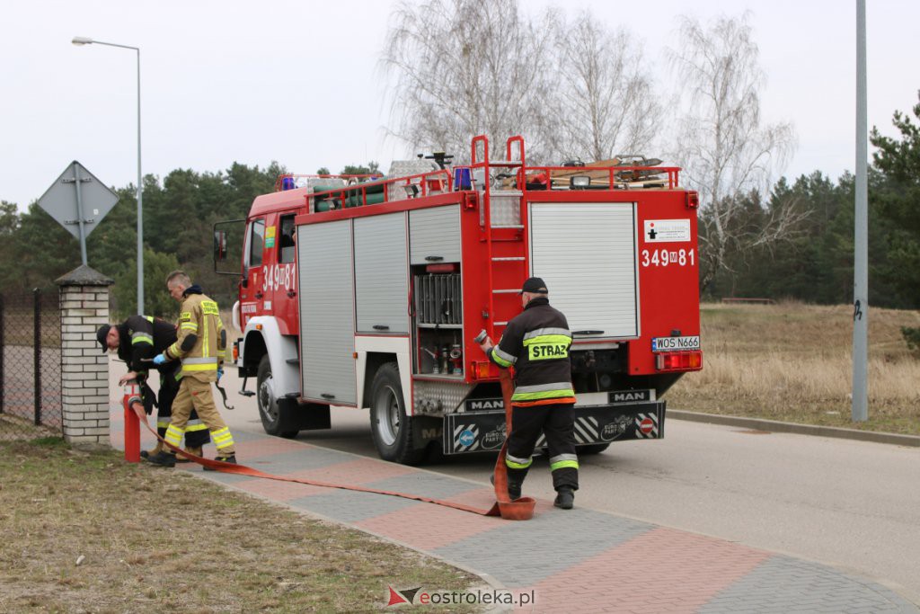 Pożar przy miejskiej oczyszczalni ścieków [05.04.2021] - zdjęcie #16 - eOstroleka.pl