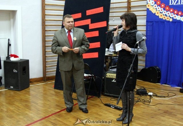 Dzień Wolontariusza (6.12.2010) - zdjęcie #24 - eOstroleka.pl