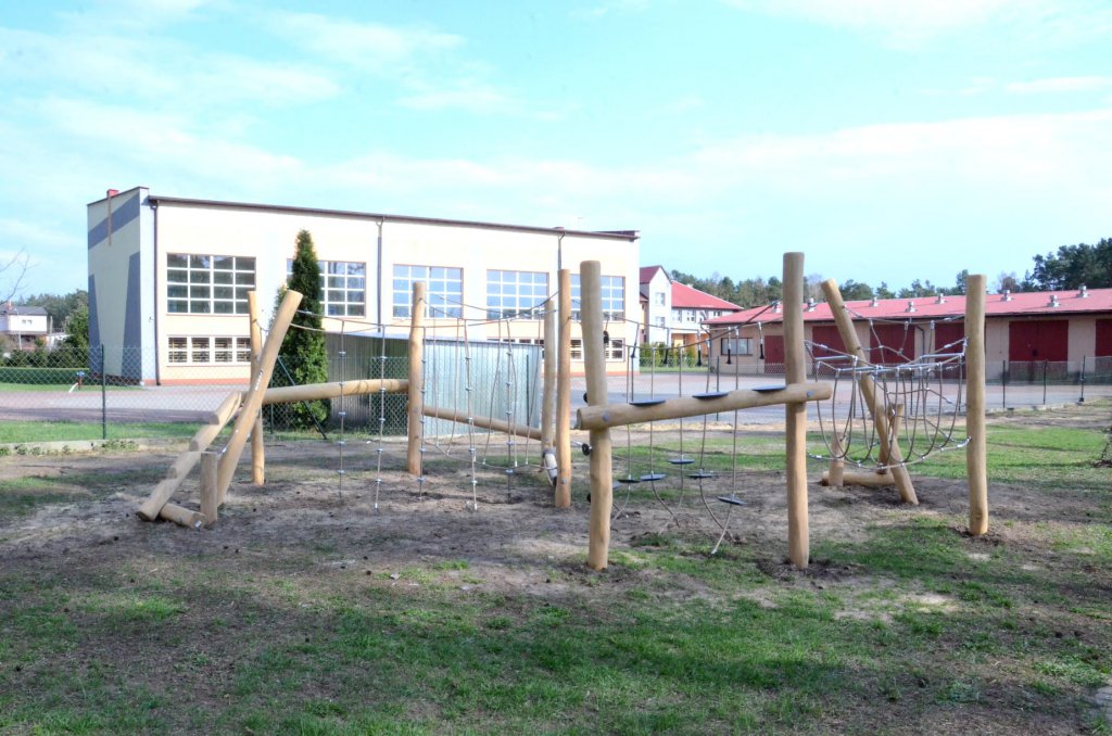 Kolejne place zabaw i miejsca rekreacji w gminie Kadzidło - zdjęcie #16 - eOstroleka.pl