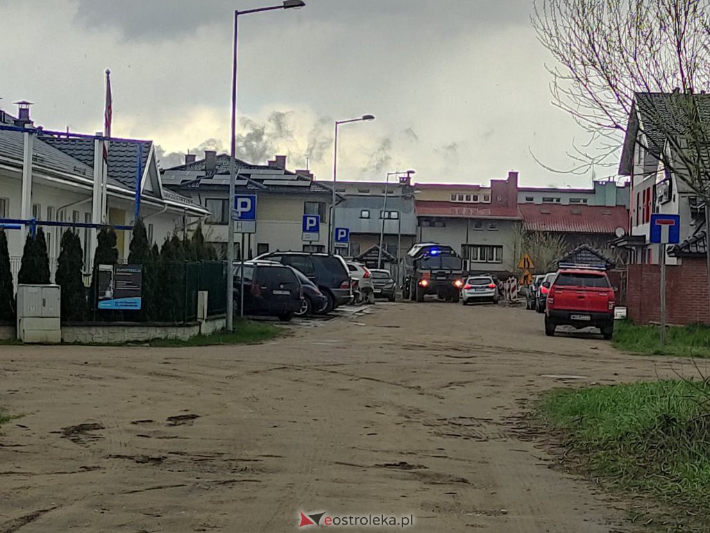 Niewybuch w pobliżu ostrołęckiego przedszkola [23.04.2021] - zdjęcie #4 - eOstroleka.pl