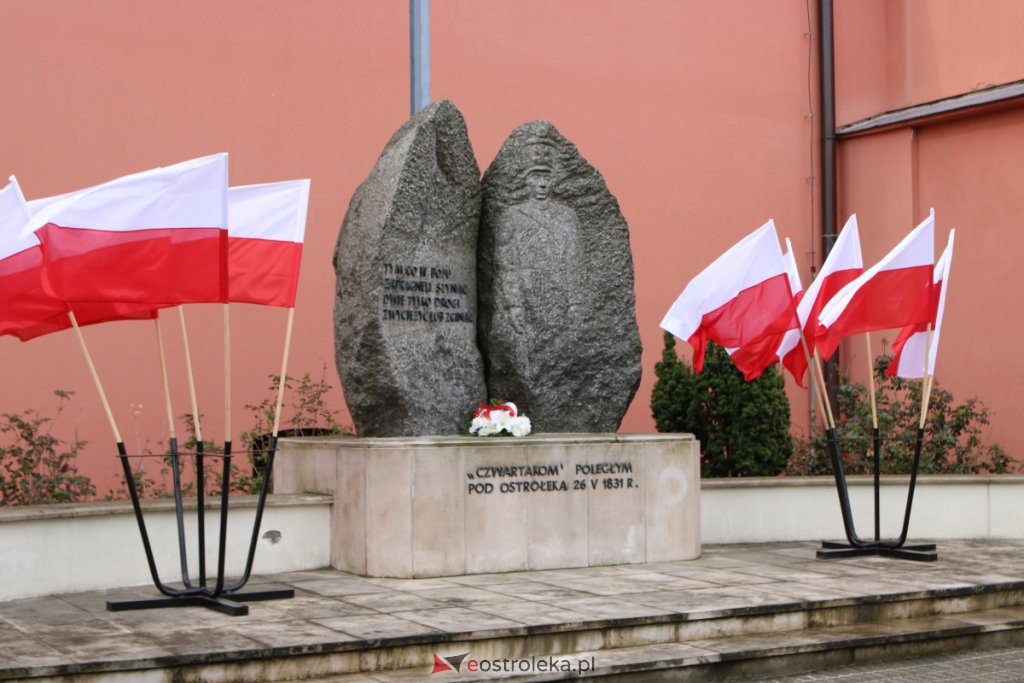 Święto Konstytucji 3 maja - uroczystości w Ostrołęce [03.05.2021] - zdjęcie #2 - eOstroleka.pl
