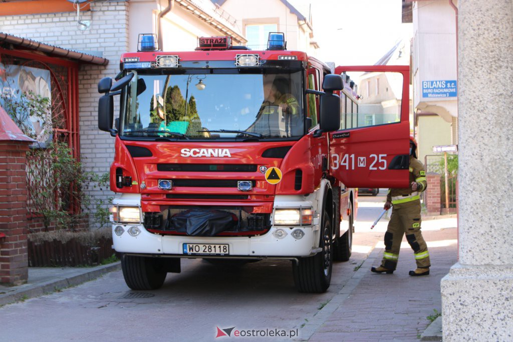 Alarm o ładunku wybuchowym w ostrołęckiej „skarbówce” [11.05.2021] - zdjęcie #8 - eOstroleka.pl