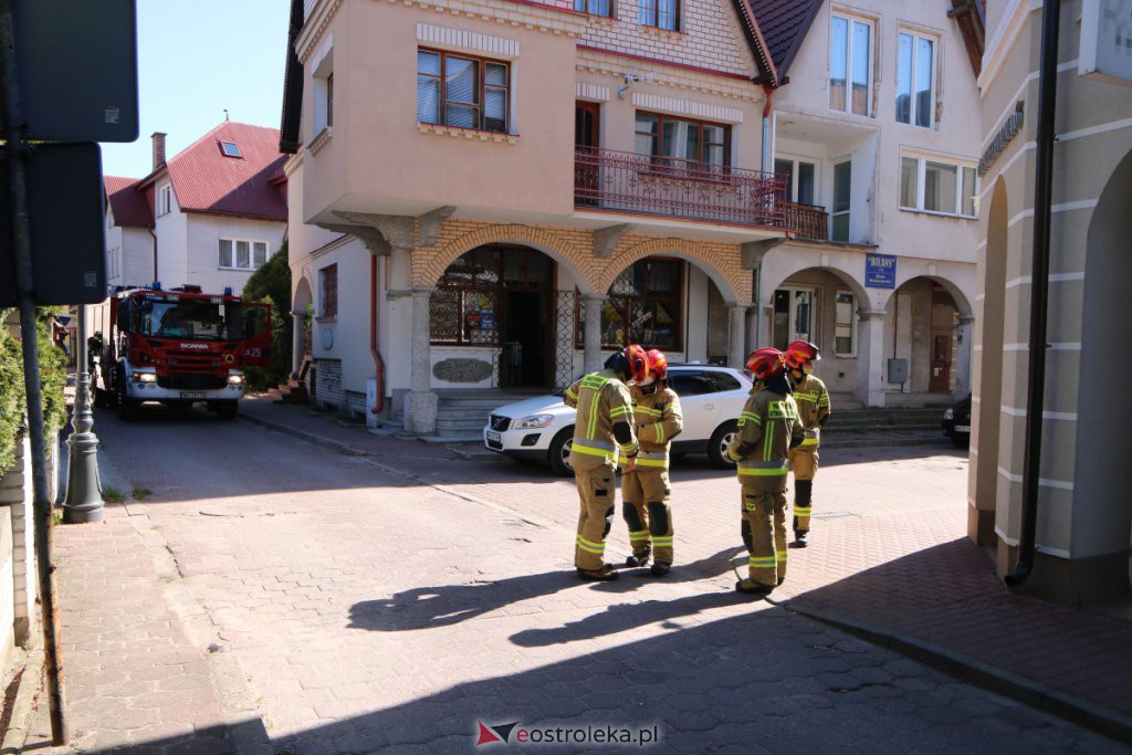 Alarm o ładunku wybuchowym w ostrołęckiej „skarbówce” [11.05.2021] - zdjęcie #10 - eOstroleka.pl