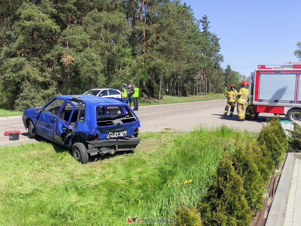 Wypadek w Damiętach. Są utrudnienia w ruchu między Ostrołęką a Goworowem [13.05.2021] - zdjęcie #13 - eOstroleka.pl
