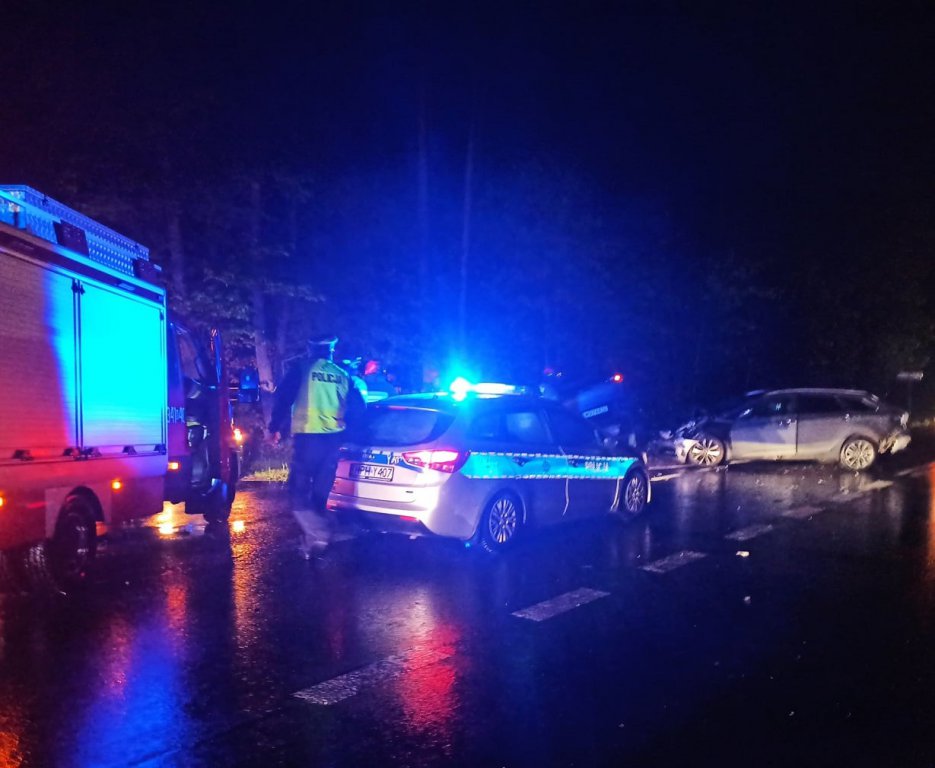 Wypadek w Zabrodziu na DK-53 [17.05.2021] - zdjęcie #9 - eOstroleka.pl