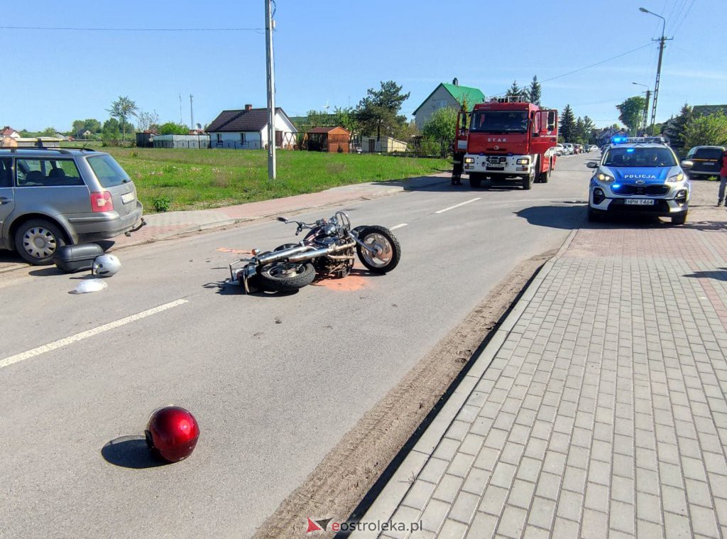 Wypadek w Goworowie. Poszkodowane dwie osoby [20.05.2021] - zdjęcie #10 - eOstroleka.pl