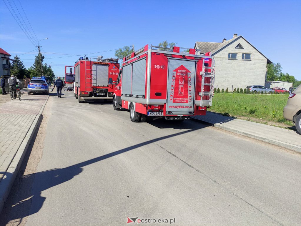 Wypadek w Goworowie. Poszkodowane dwie osoby [20.05.2021] - zdjęcie #8 - eOstroleka.pl