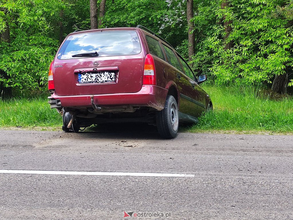 Wypadek na DK-53 między Kadzidłem i Myszyńcem. Są utrudnienia w ruchu [31.05.2021] - zdjęcie #6 - eOstroleka.pl