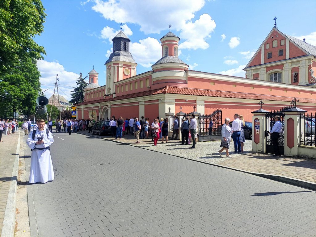 Boże Ciało 2021 parafii pw. św. Antoniego Padewskiego w Ostrołęce [03.06.2021] - zdjęcie #50 - eOstroleka.pl