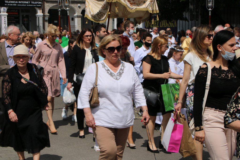 Boże Ciało 2021 parafii pw. św. Antoniego Padewskiego w Ostrołęce [03.06.2021] - zdjęcie #150 - eOstroleka.pl