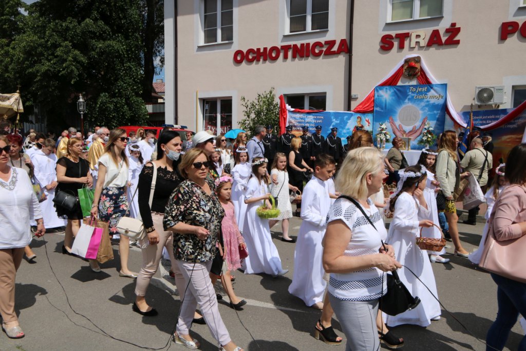 Boże Ciało 2021 parafii pw. św. Antoniego Padewskiego w Ostrołęce [03.06.2021] - zdjęcie #149 - eOstroleka.pl