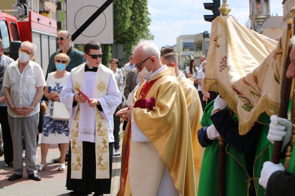 Boże Ciało 2021 parafii pw. św. Antoniego Padewskiego w Ostrołęce [03.06.2021] - zdjęcie #137 - eOstroleka.pl