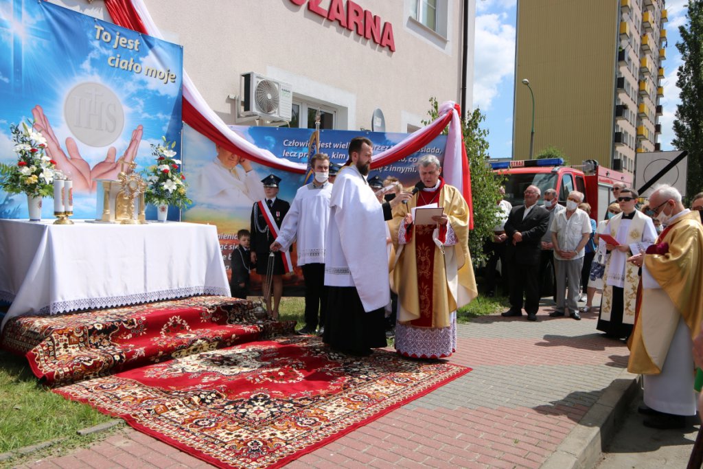 Boże Ciało 2021 parafii pw. św. Antoniego Padewskiego w Ostrołęce [03.06.2021] - zdjęcie #136 - eOstroleka.pl