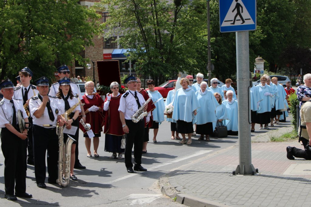 Boże Ciało 2021 parafii pw. św. Antoniego Padewskiego w Ostrołęce [03.06.2021] - zdjęcie #105 - eOstroleka.pl